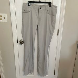 Peter Millar men’s golf pants - light grey. Size 36/34.